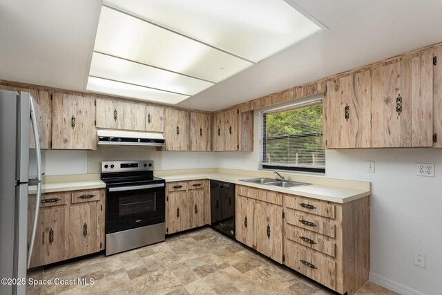 560 Concord Ave, Titusville, FL 32780 - photo 3
