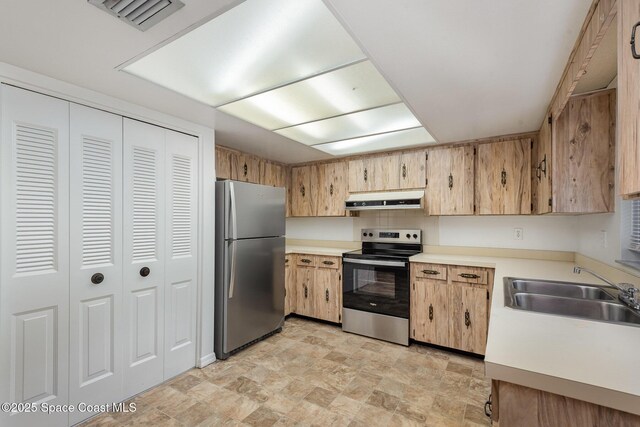 560 Concord Ave, Titusville, FL 32780 - photo 4