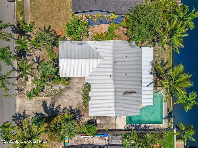443 Aruba Ct, Satellite Beach, FL 32937 - view of subject property with a pool