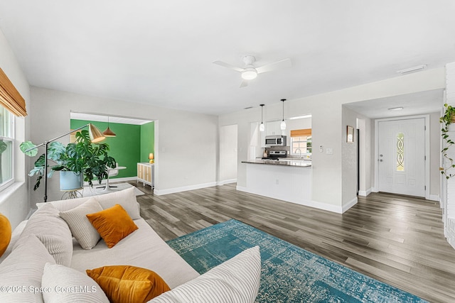 328 Magnolia Ave, Melbourne, FL 32935 - photo 3