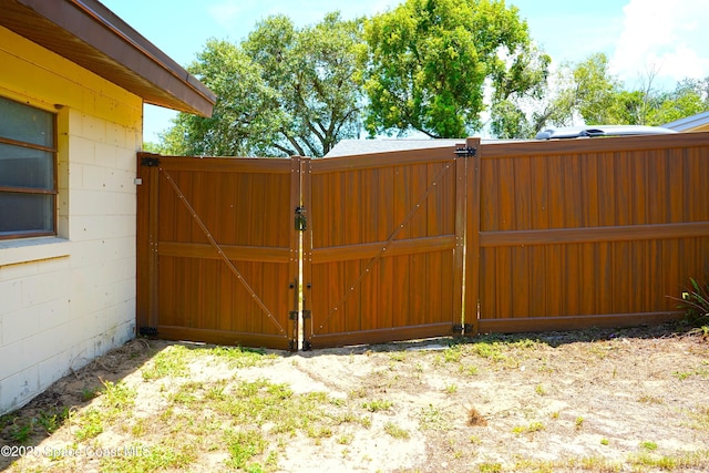 614 W Ct, Titusville, FL 32796 - view of gate