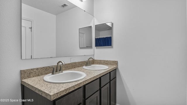 6830 Harp Ave, Cocoa, FL 32927 - full bath featuring double vanity