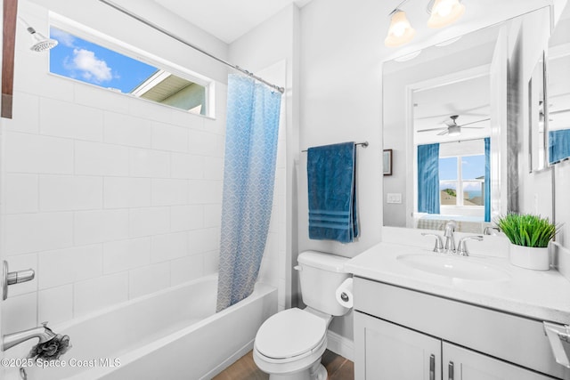 3089 Ribbon Grass Dr, Melbourne, FL 32940 - bathroom featuring vanity, shower / bath combo with shower curtain, ceiling fan, and wood finished floors