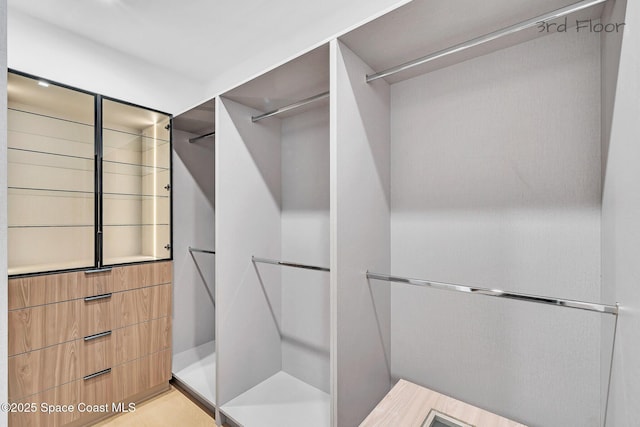 16 Seaside Ave, Key Largo, FL 33037 - view of spacious closet