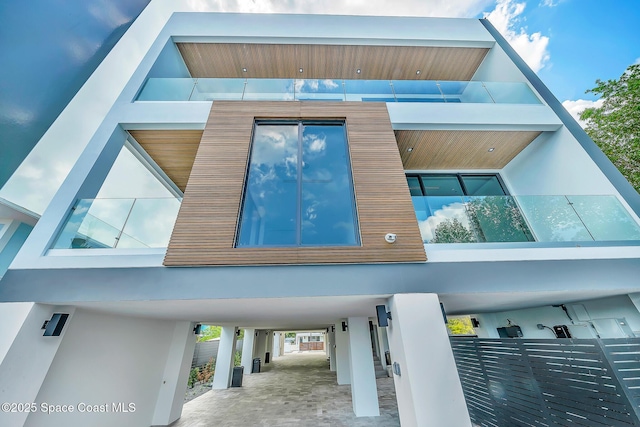 16 Seaside Ave, Key Largo, FL 33037 - view of building exterior