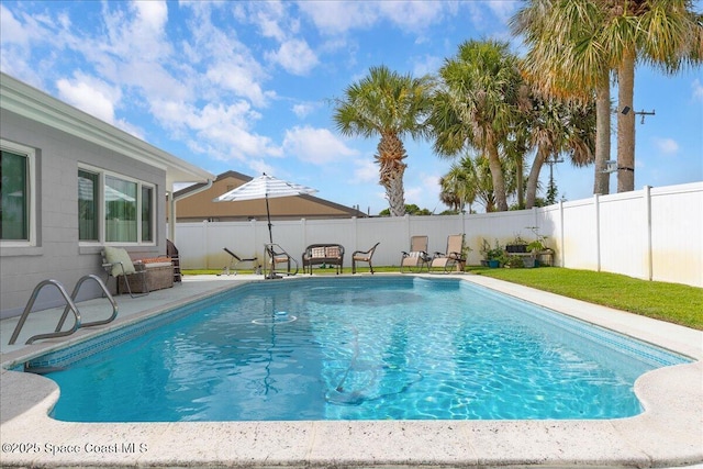 955 Bartlett Ln, Rockledge, FL 32955 - view of swimming pool featuring a fenced backyard and a patio