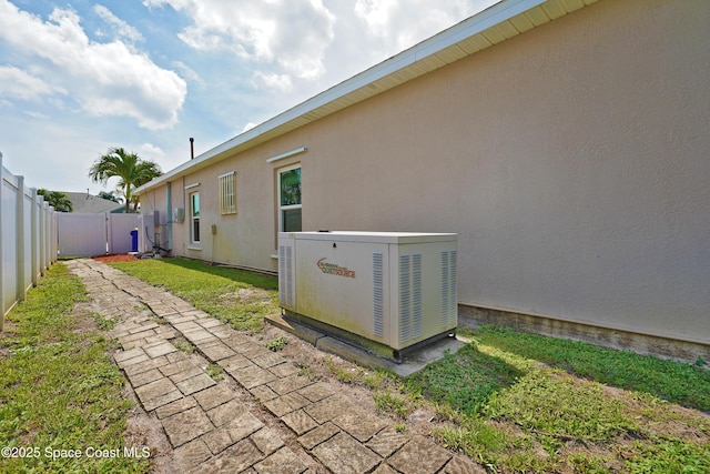 401 Stonehenge Cir, Rockledge, FL 32955 - view of fenced backyard