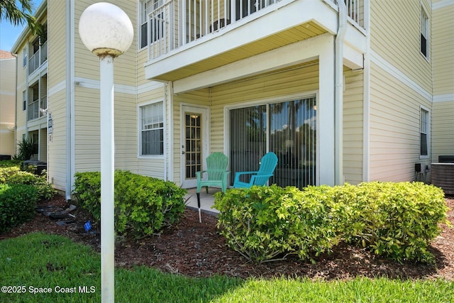 1951 Island Club Dr Unit 3-48, Melbourne, FL 32903 - entrance to property with a balcony