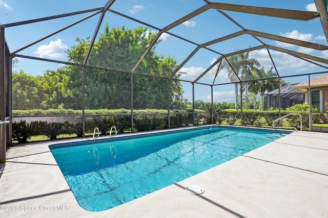1526 Cypress Trace Dr, Melbourne, FL 32940 - outdoor pool with a patio area