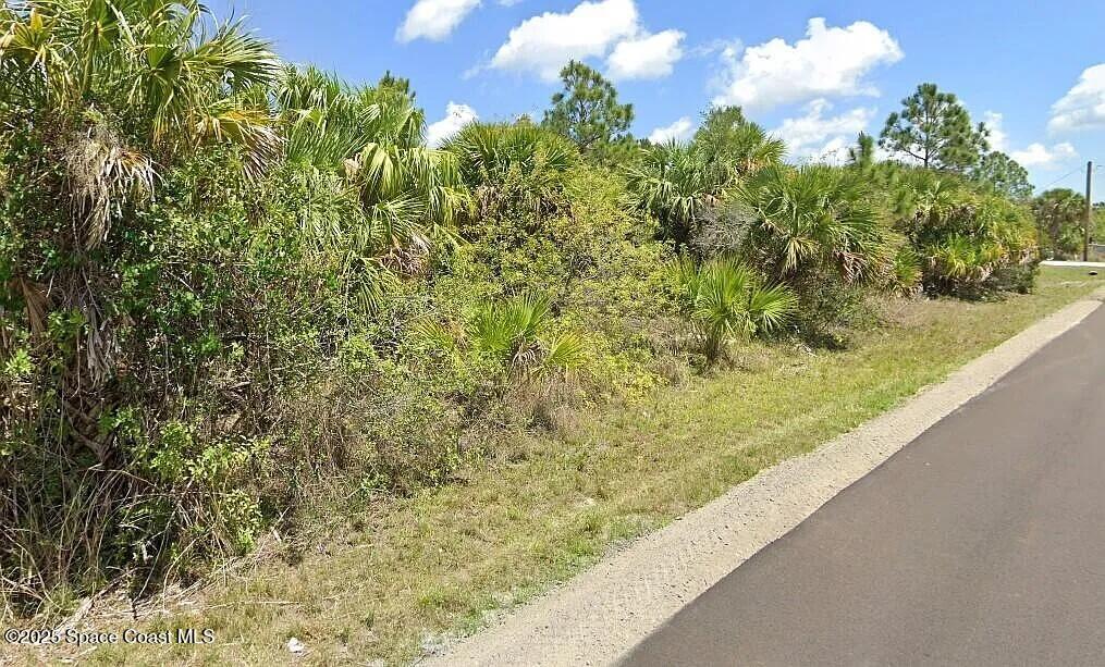 581 La Goy St, Palm Bay, FL 32908