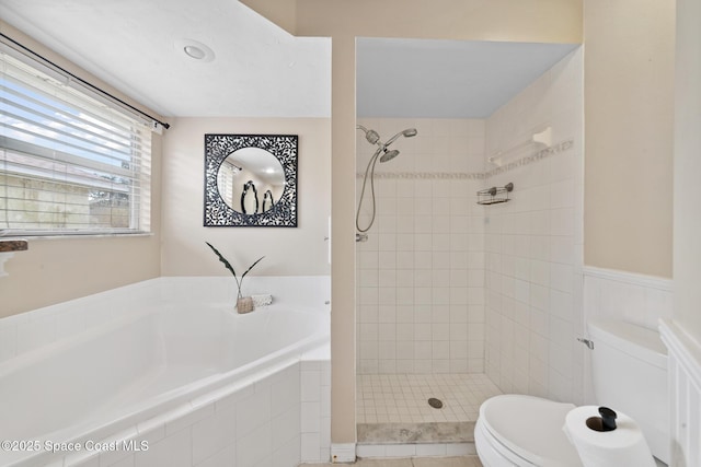 897 Hunters Creek Dr, Melbourne, FL 32904 - bathroom featuring a garden tub and tiled shower