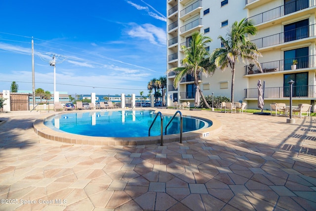 2815 S Atlantic Ave Unit 606, Cocoa Beach, FL 32931 - view of community pool