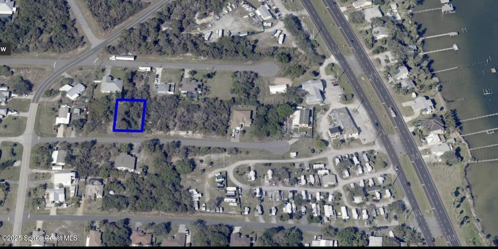 000 13th St, Micco, FL 32976