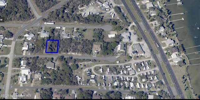 000 13th St, Micco, FL 32976