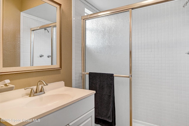 1216 Cannon St, Melbourne, FL 32935 - bathroom with a tile shower and vanity