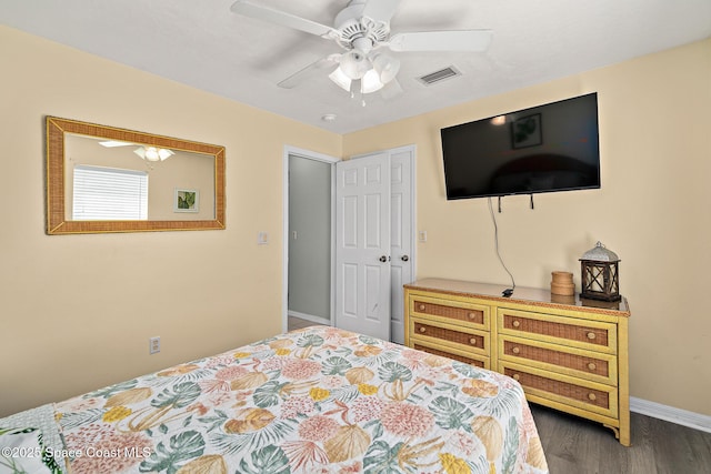 105 Ocean View Ln, Melbourne, FL 32903 - bedroom with wood finished floors and ceiling fan