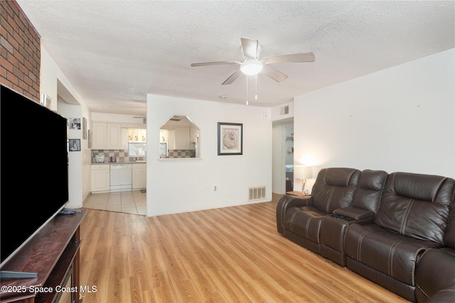 139 Bossieux Blvd, Melbourne, FL 32904 - photo 5