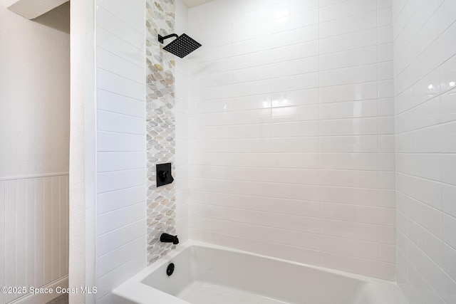 320 Alabama Ave, Merritt Island, FL 32953 - full bath featuring shower / bathtub combination