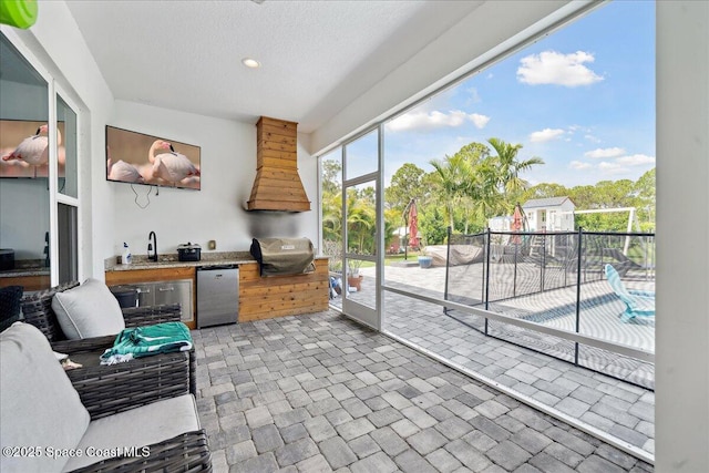 6190 Brabrook Ave, Grant, FL 32949 - sunroom / solarium featuring a sink