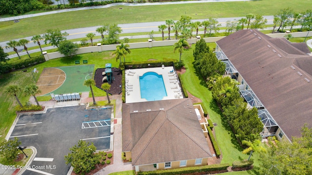 5727 Tamarac Dr, Melbourne, FL 32940 - aerial view of a pool area