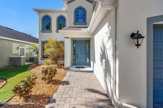8522 Strom Park Dr, Melbourne, FL 32940 - view of exterior entry with stucco siding