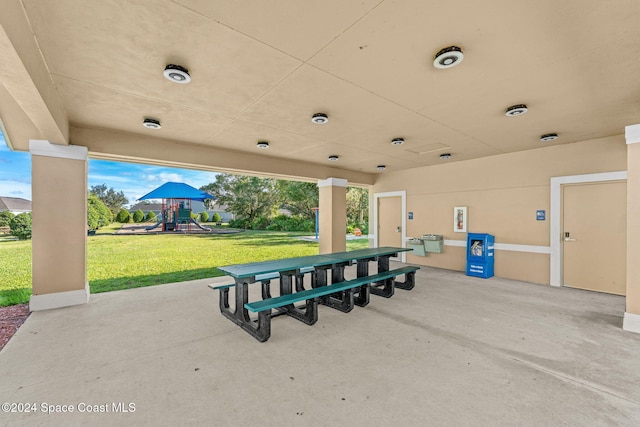 8522 Strom Park Dr, Melbourne, FL 32940 - view of patio / terrace