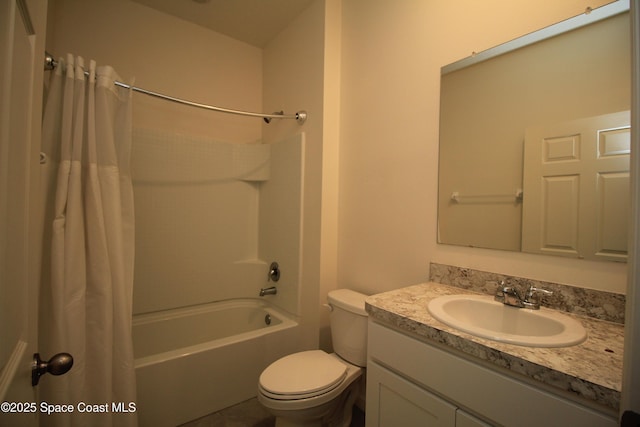 947 Remington Green Dr SE, Palm Bay, FL 32909 - bathroom featuring vanity and shower / bath combination with curtain