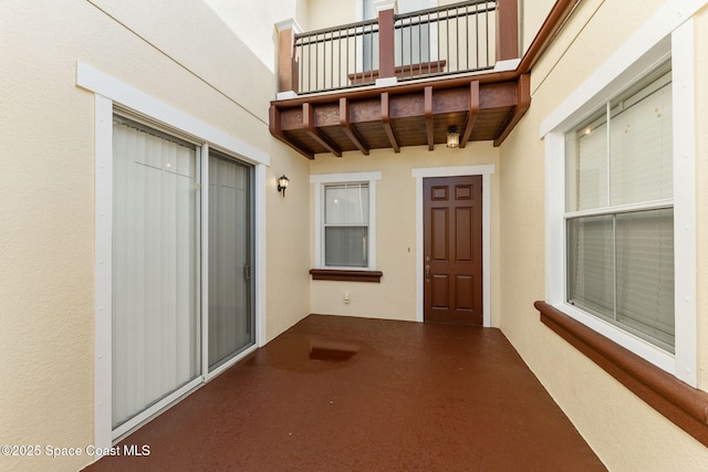 2032 Elkins Pt, Melbourne, FL 32935 - entrance to property featuring a balcony