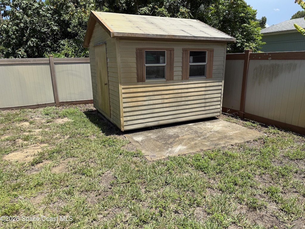 3145 1st Ln, Vero Beach, FL 32968 - view of shed with a fenced backyard