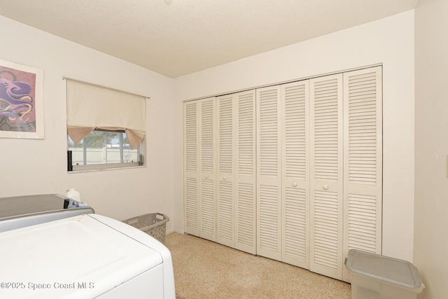 858 Bianca Dr NE, Palm Bay, FL 32905 - laundry room featuring washer and dryer