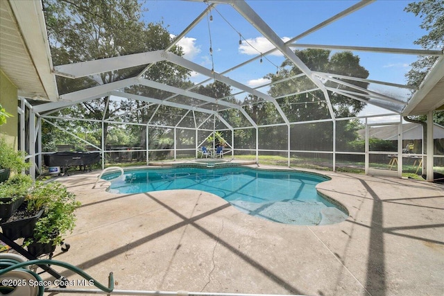 3635 Manassas Ave, Melbourne, FL 32934 - view of pool featuring a patio area, a lanai, and a pool with connected hot tub