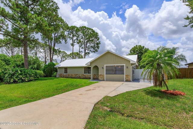 964 Spring St NW, Palm Bay, FL 32907 - photo 2