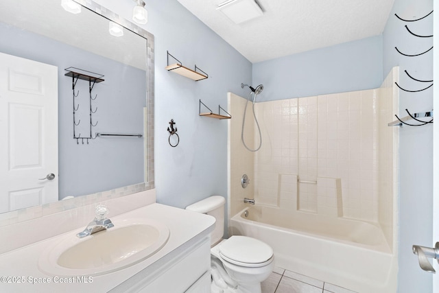 1493 Laramie Cir, Melbourne, FL 32940 - bathroom featuring shower / washtub combination, vanity, and tile patterned floors