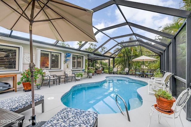 1453 Goldrush Ave, Melbourne, FL 32940 - swimming pool with a patio, a lanai, and outdoor dining area