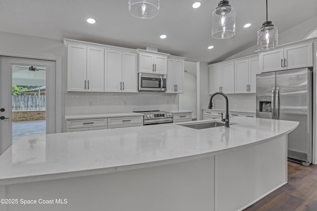 781 Bremerhaven St NW, Palm Bay, FL 32907 - photo 5