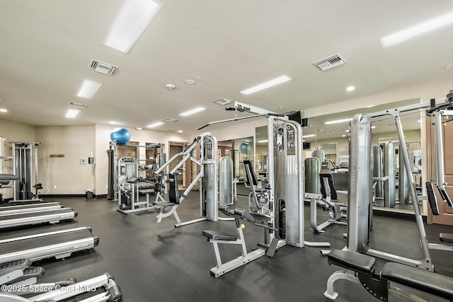 739 Fiddleleaf Cir, Melbourne, FL 32904 - exercise room with recessed lighting