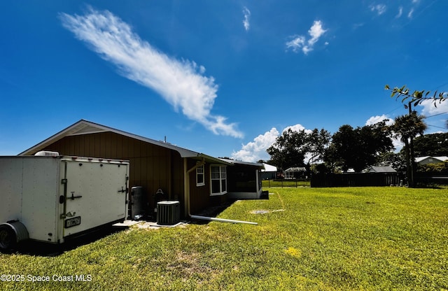 658 Ervin St, Sebastian, FL 32958 - view of yard