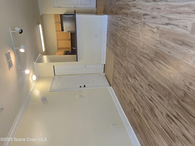 6470 Borasco Dr Unit 2102, Melbourne, FL 32940 - kitchen featuring decorative backsplash