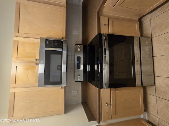 6470 Borasco Dr Unit 2102, Melbourne, FL 32940 - kitchen featuring tile walls
