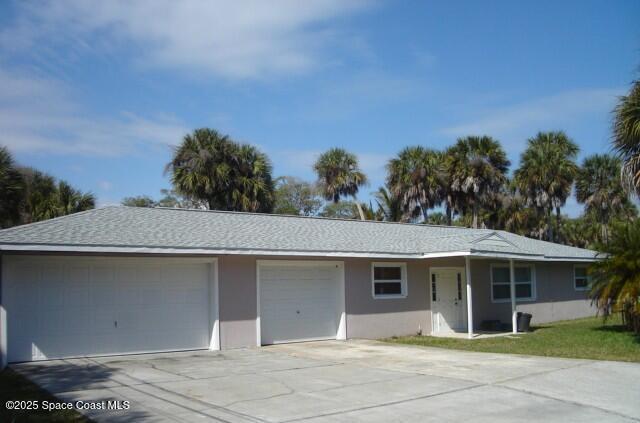 215 Pelican Dr, Melbourne Beach, FL 32951 - photo 1