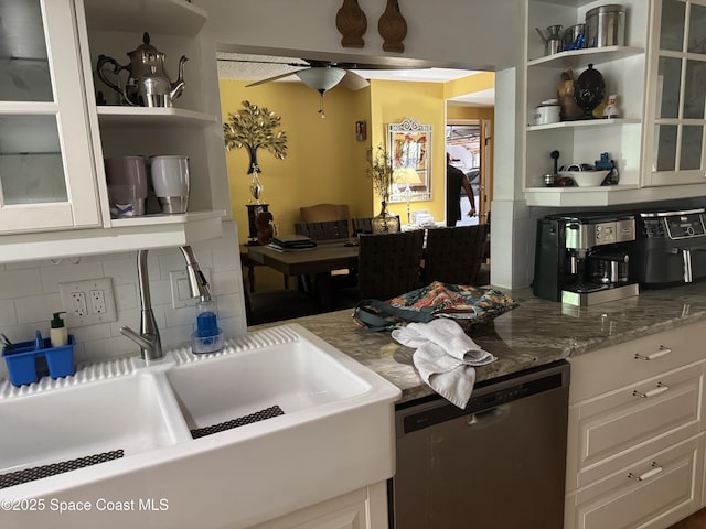 833 Nevada Dr NE, Palm Bay, FL 32907 - photo 4