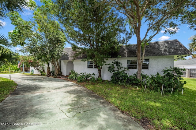180 Ibis Dr, Melbourne Beach, FL 32951 - photo 1