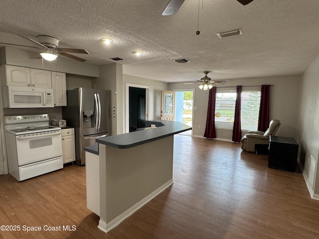2137 Laden Rd, Melbourne, FL 32935 - photo 2