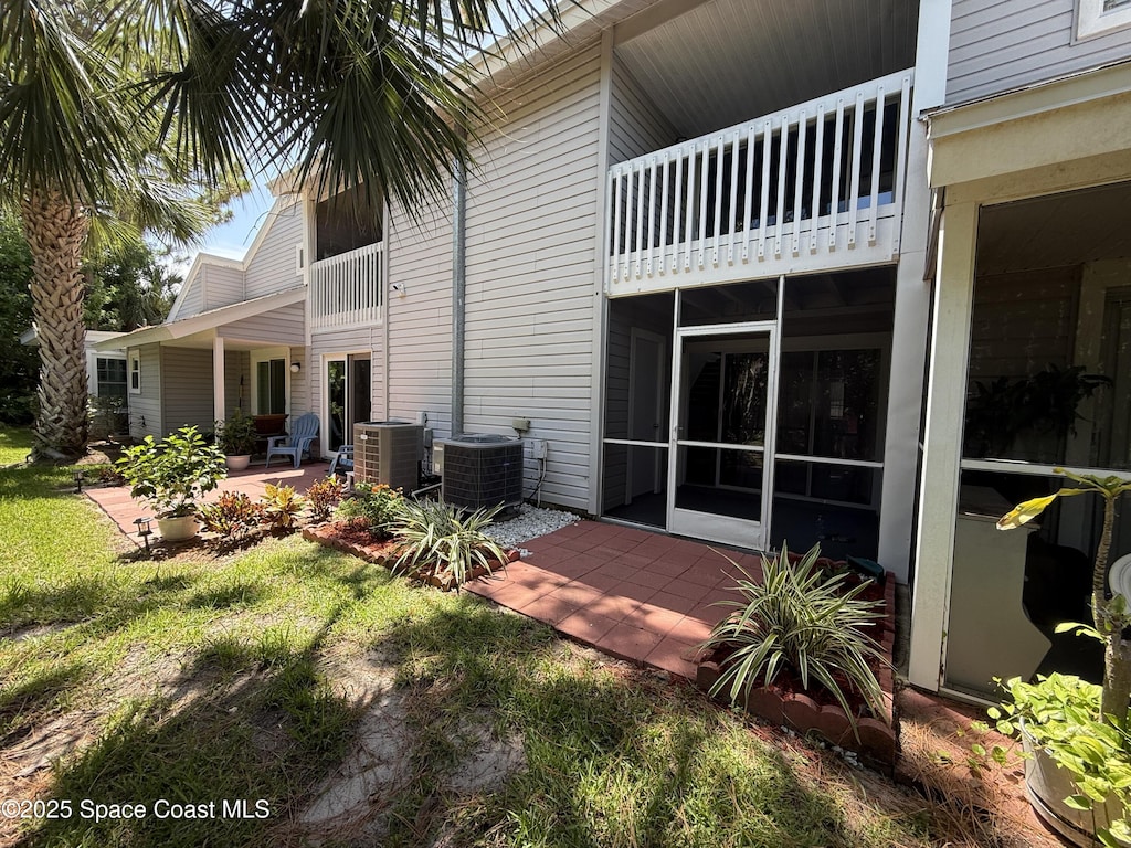 705 Players Ct, Melbourne, FL 32940 - photo 2