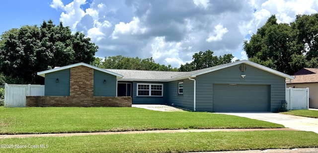 965 Pilgrim Dr, Titusville, FL 32780 - photo 1