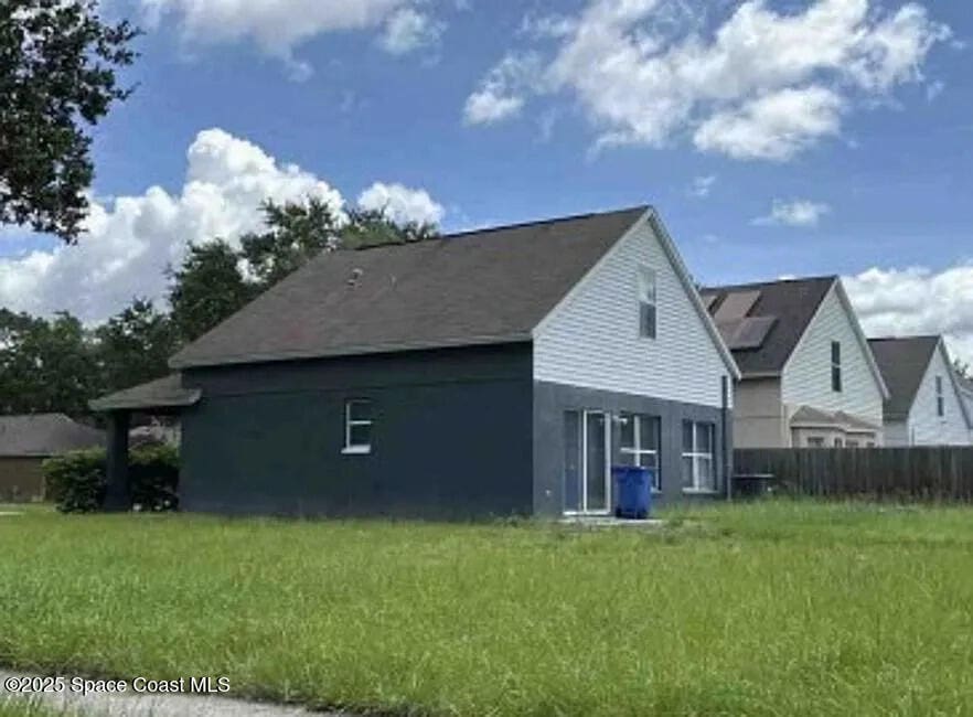 11116 Lake Tahoe Dr, Riverview, FL 33579 - photo 2