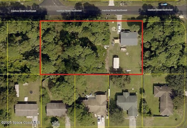 1076 Ivanhoe St NW, Palm Bay, FL 32907 - photo 1