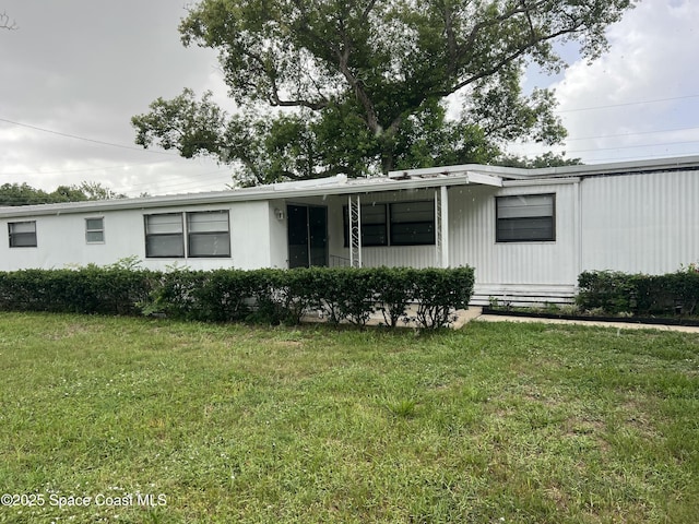 433 Seahorse Ln, Cocoa, FL 32927 - photo 1