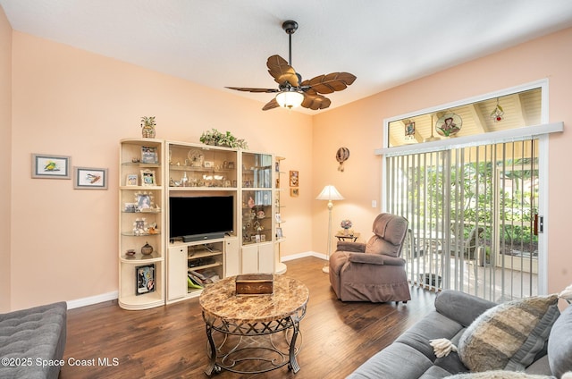 725 Pine Island Dr, Melbourne, FL 32940 - photo 3