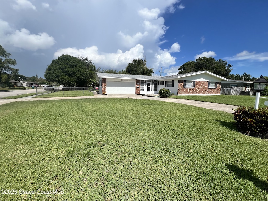 2508 Plantation Dr, Melbourne, FL 32901 - photo 1
